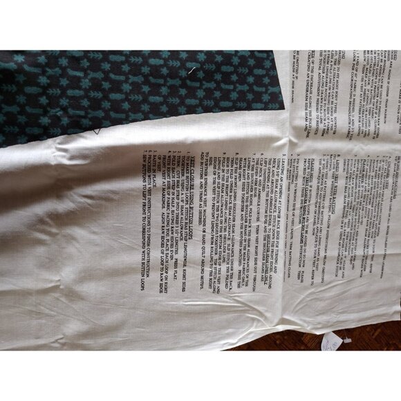 Springs Industries PEACE IN THE COUNTRY Christmas Vest Fabric Panel Cut & Sew - Picture 6 of 9